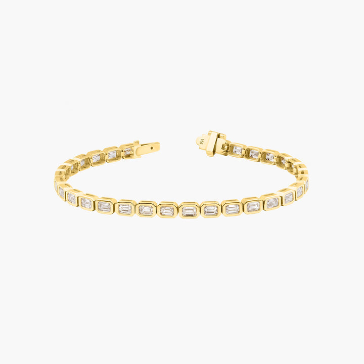 Horizontal Emerald Cut Diamond Bezel Tennis Bracelet